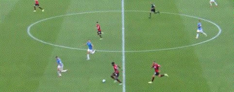 世界杯官方平台-【意甲】莱昂伊布破门 凯西失点 AC米兰2比0拉齐奥